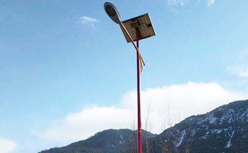 如何选择高质量的洛扎太阳能路灯材料：全方位指南