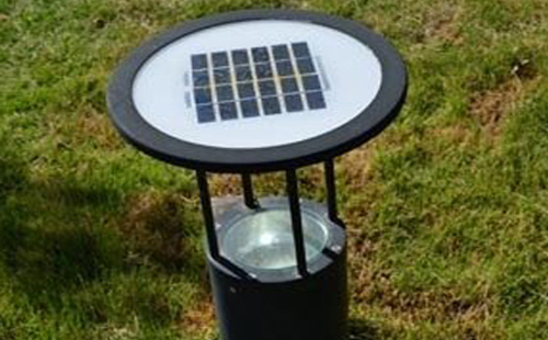 别墅庭院氛围营造：洛扎草坪灯选型与布光技巧